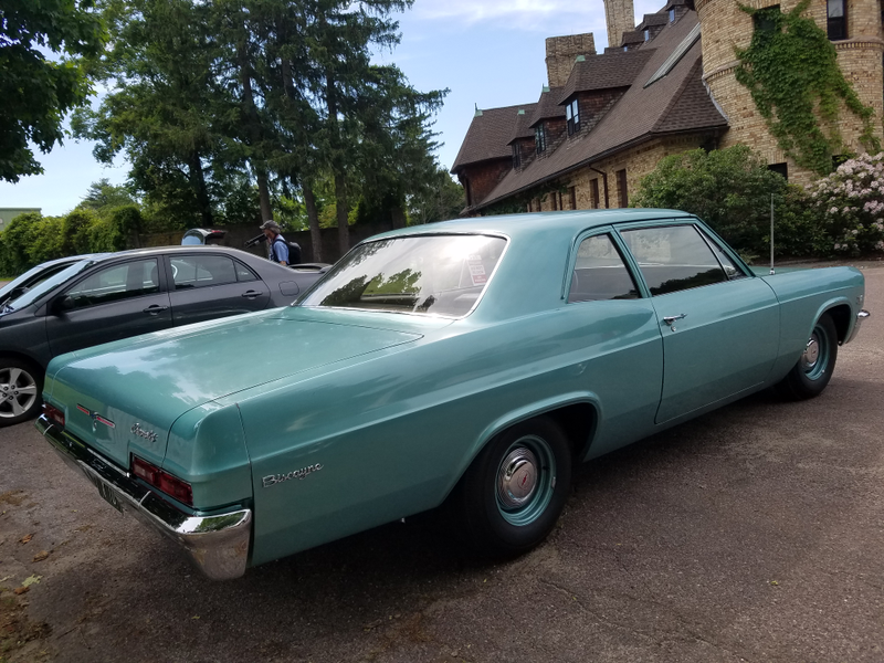 Excellent color on this Biscayne.